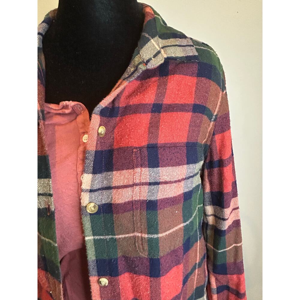 🎄 CLOSET CLEAR OUT SALE 🎄American Eagle Flannel Shirt Plaid Button Down